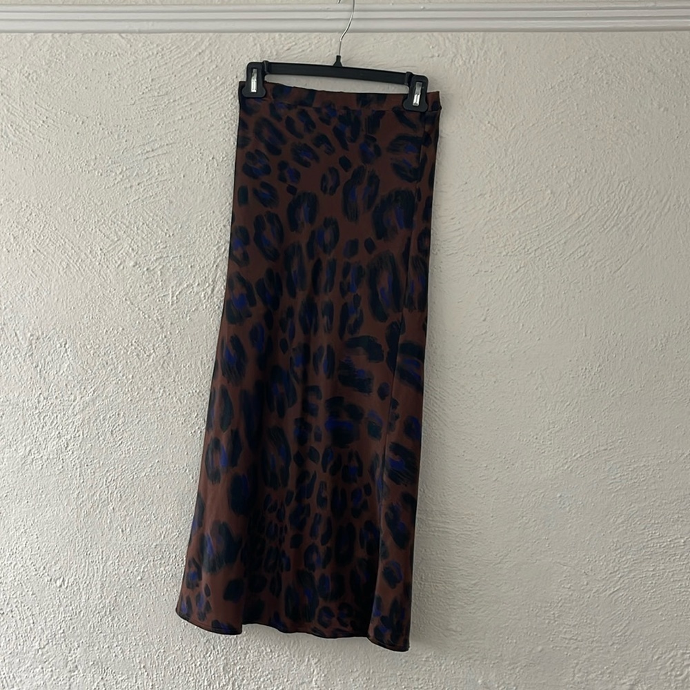 Olivaceous Leopard Print Midi Skirt​​​​​
